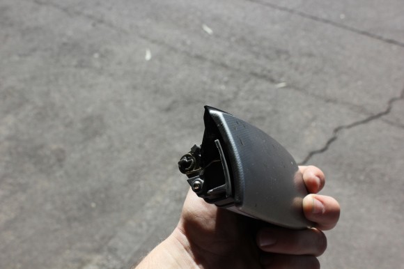 B6/B7 Trim Removal Guide - Rear Ashtray