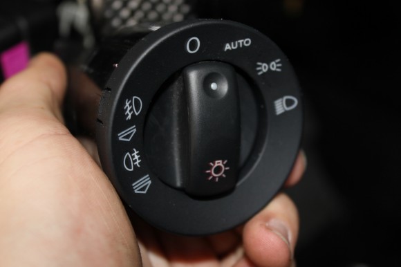 B6/B7 Trim Removal Guide - Headlight Switch