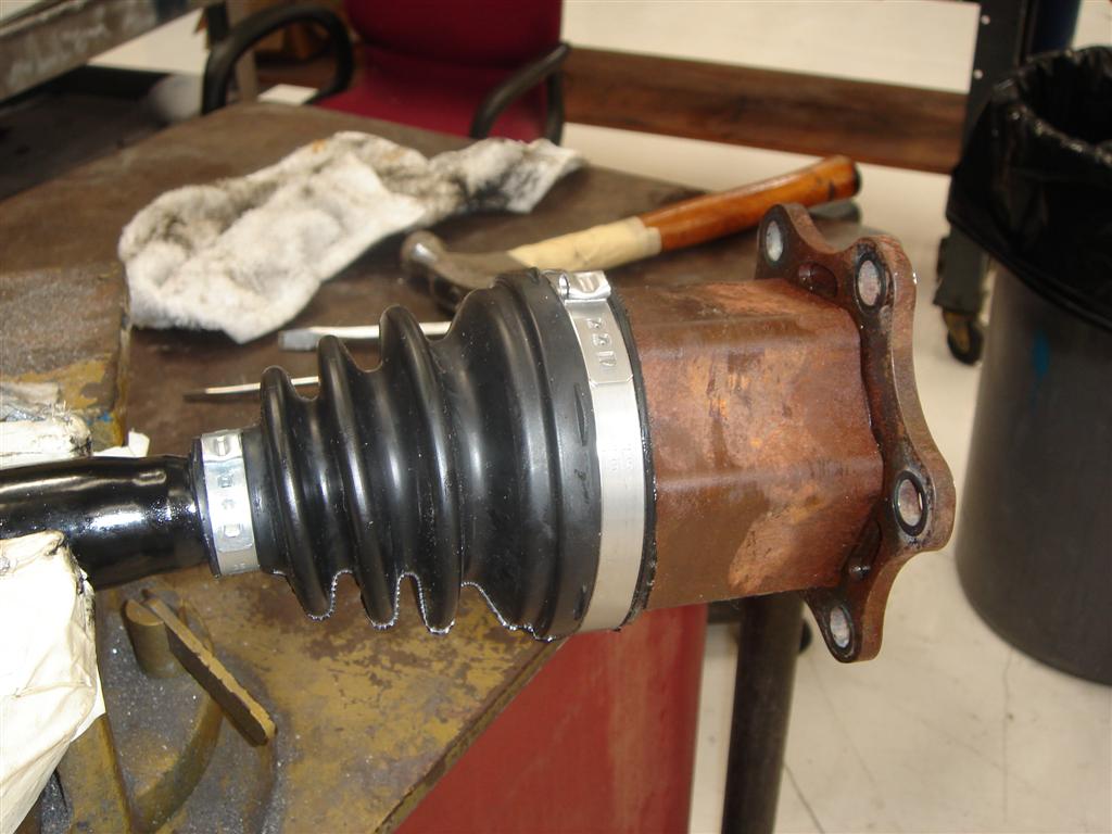 B7 Audi A4/S4/RS4 Inner CV Boot Replacement